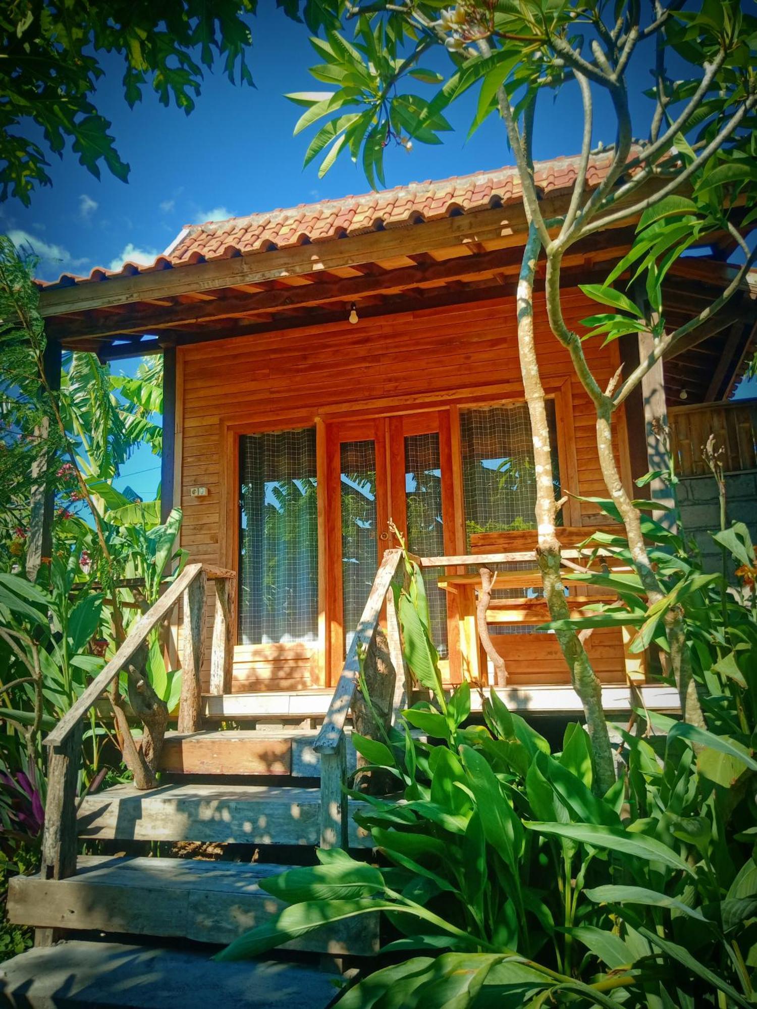 Umah Kayu 2-Menjangan Homestay Banyuwedang Exteriér fotografie
