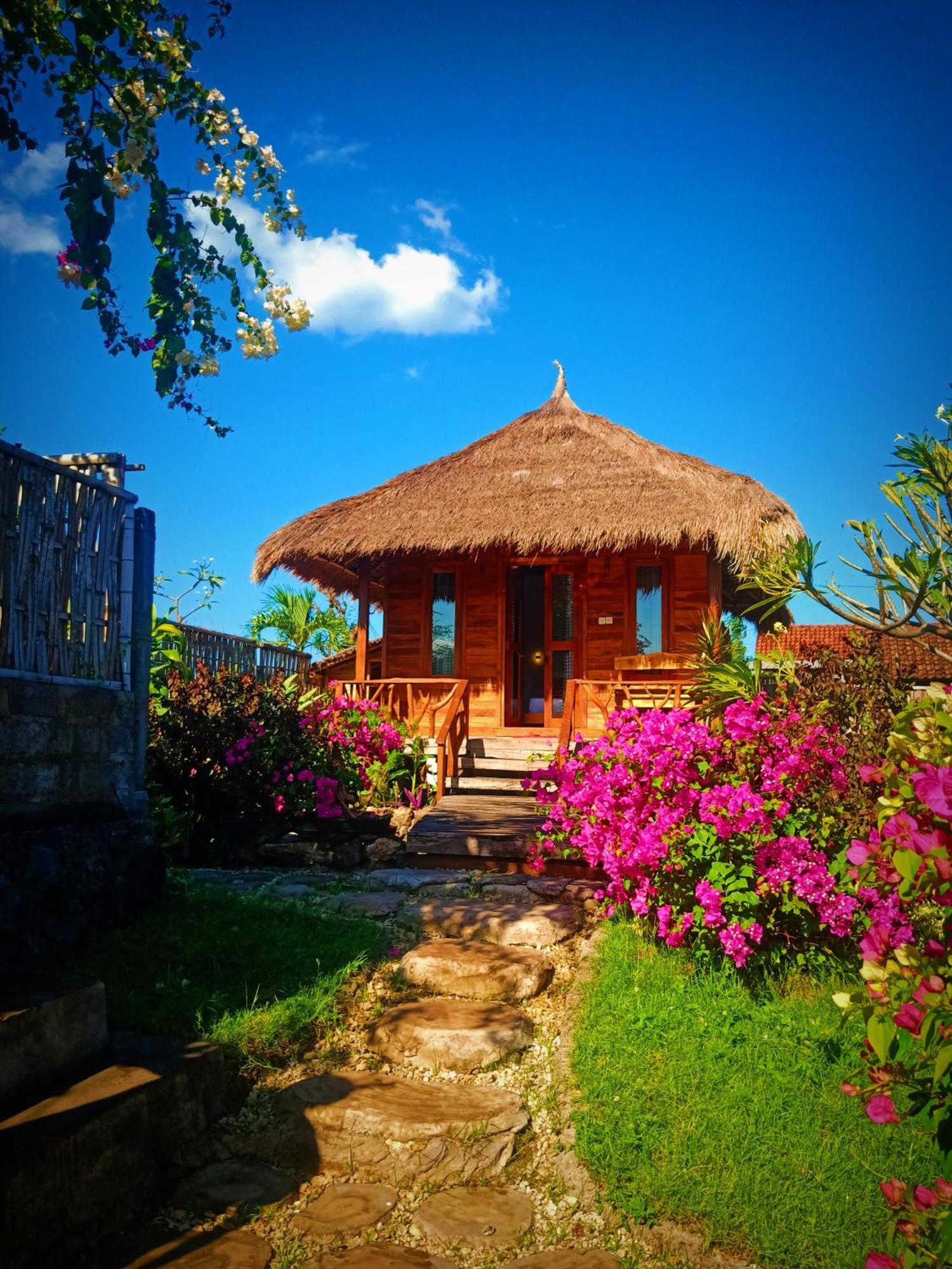 Umah Kayu 2-Menjangan Homestay Banyuwedang Exteriér fotografie