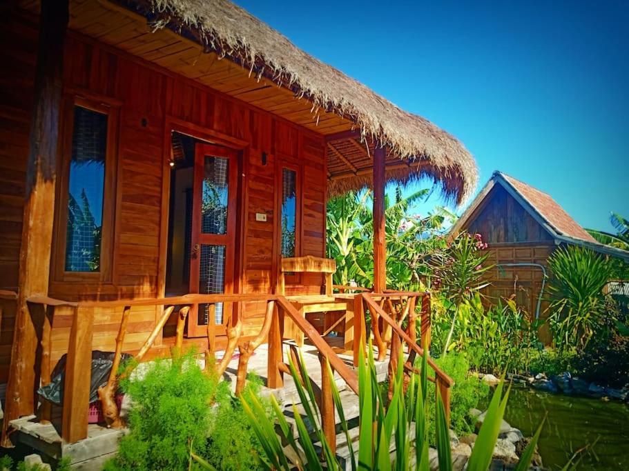 Umah Kayu 2-Menjangan Homestay Banyuwedang Exteriér fotografie